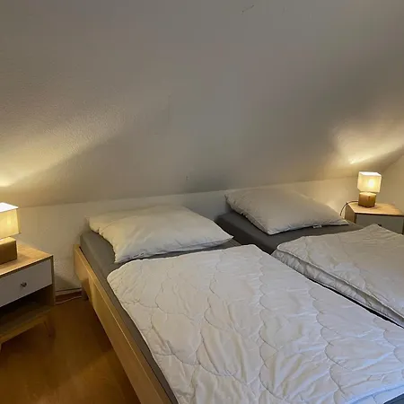 Ferienglueck Im Doppelhaus - 60 M Zum Haus 1 度假居