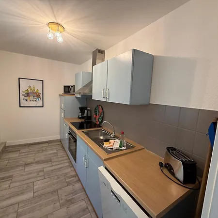 Ferienglueck Im Doppelhaus - 60 M Zum Haus 1 Prázdninový dům Karlshagen