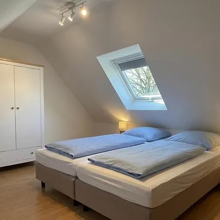Prázdninový dům Ferienglueck Im Doppelhaus - 60 M Zum Haus 1 *
